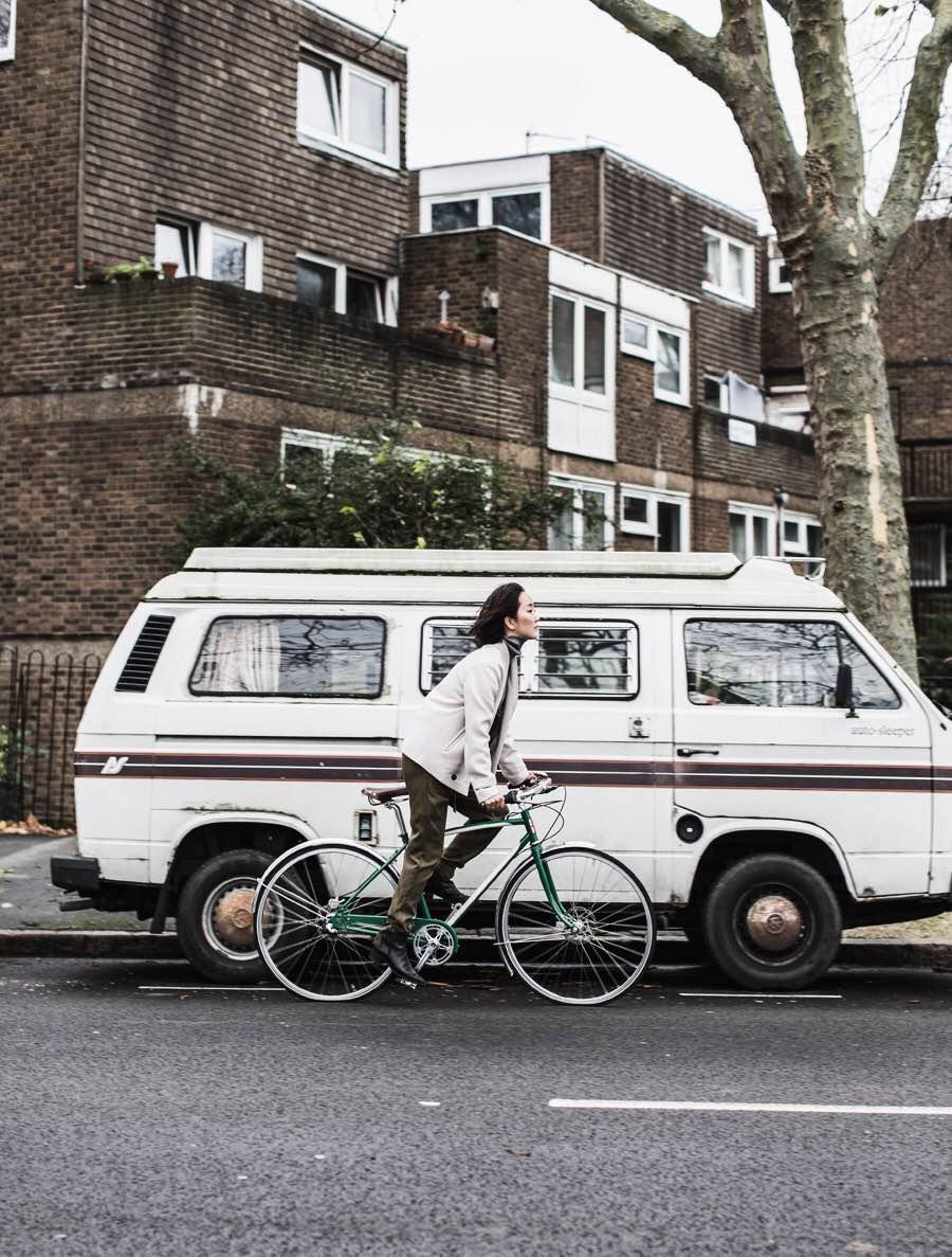 后期调色类似北欧的图片风格怎么做出来?