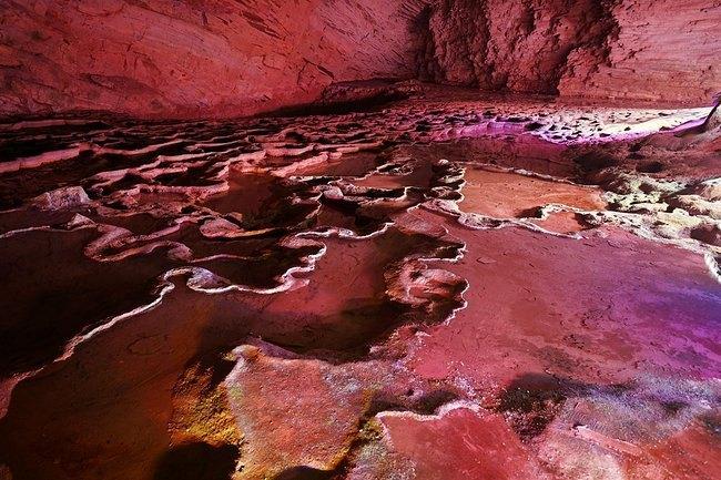 女孩子,25岁,一个人准备去湖南玩几天,主要是去