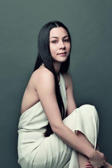 门牙旷世虐恋与梨园豪门演绎下的国际华人餐饮业传奇mrchow