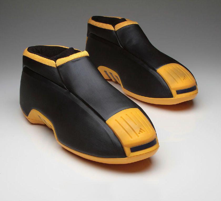 请问Nike为什么给勒布朗詹姆斯终身合同而不是