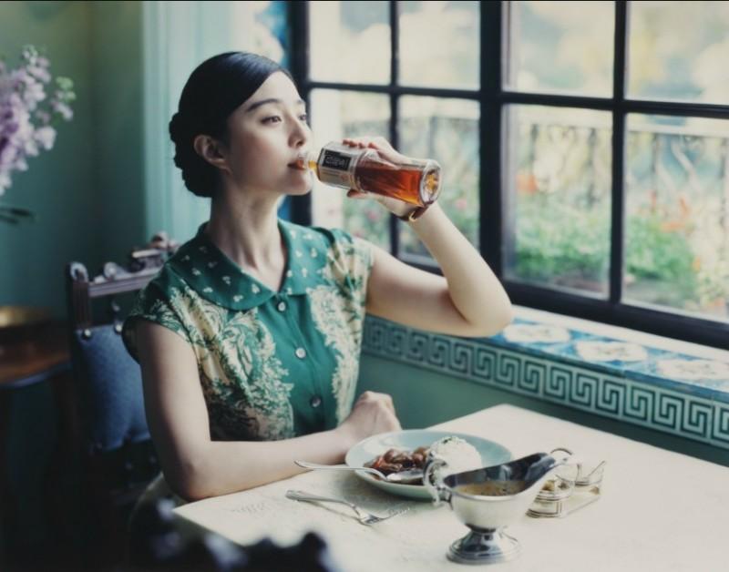 给你一个萌萌的范爷——三得利乌龙茶广告 - 知乎