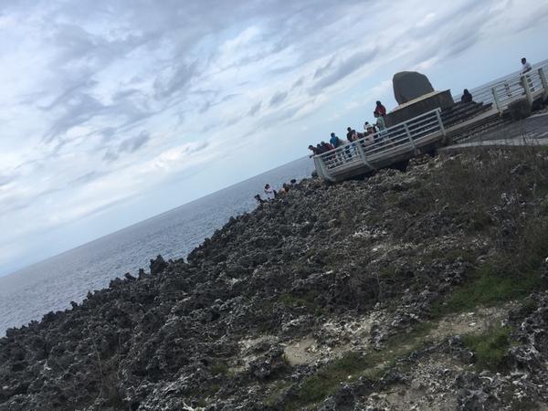 请问这种海礁的形成原理 知乎