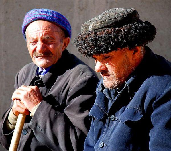 为什么台湾香港西藏有人想要独立? - 白头翁的