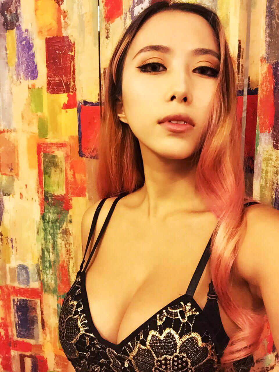 胸小怎么办? - Serena Hottie 的回答 - 知乎