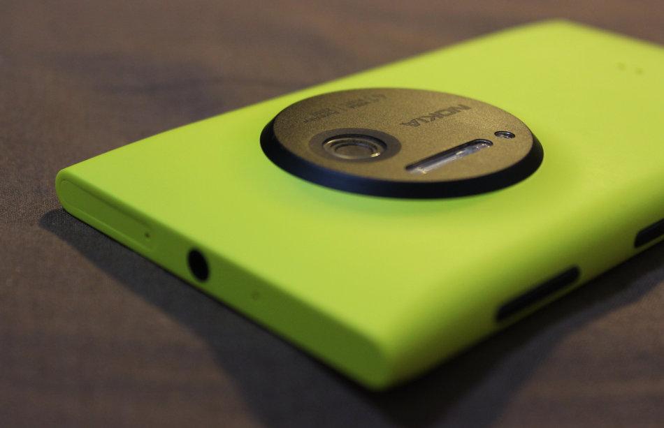 如何看待10月6号微软发布的lumia950/950xl的外观设计? - 知乎