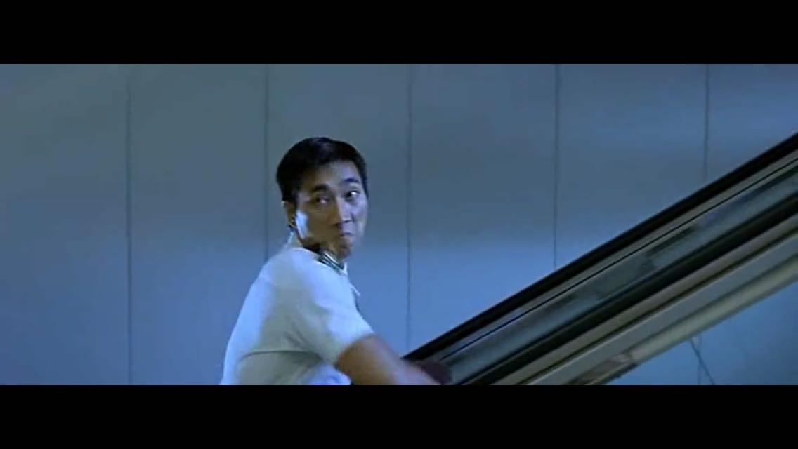 电影《枪火》中商场枪战这场戏妙在何处?