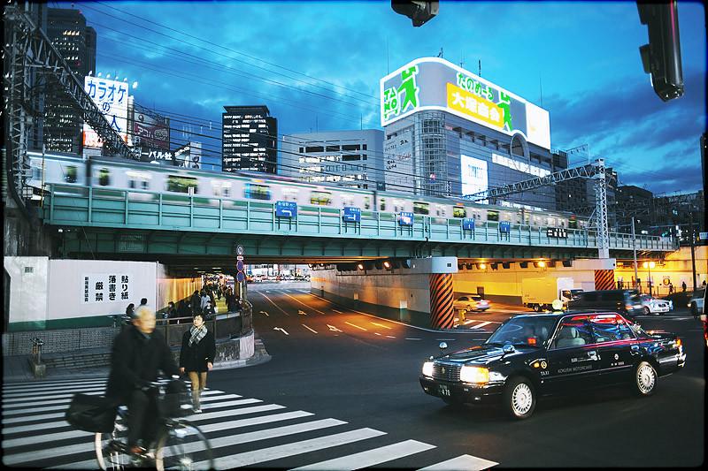 东京地铁线路图为什么比伦敦地铁线路图更复杂