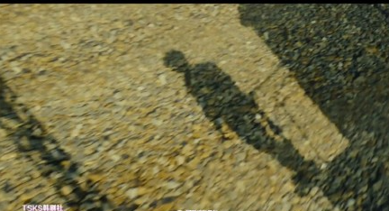 丧尸片韩国电影片段 f9b1f54252736ecce12de6d179c7fe31_r.jpg