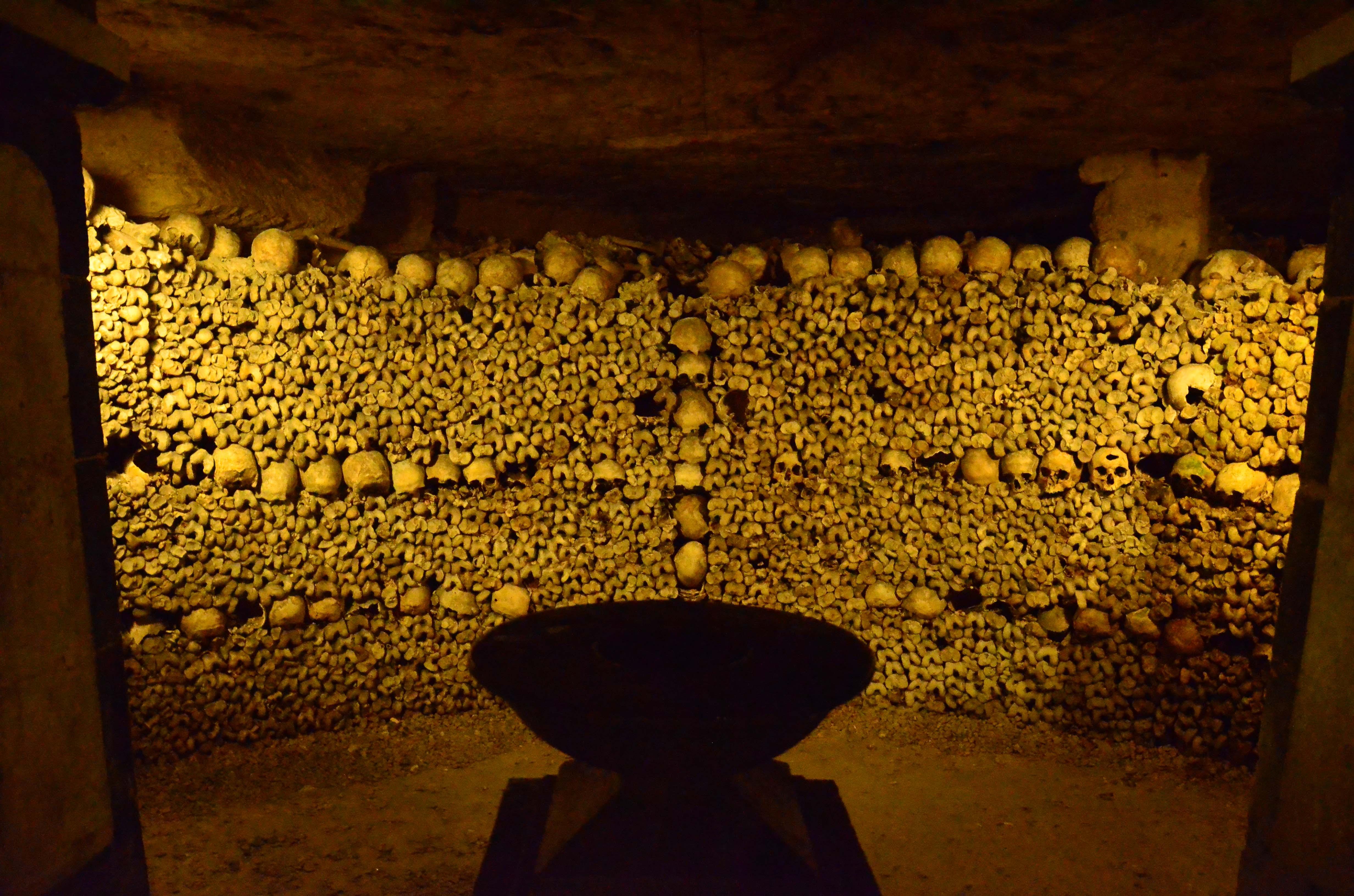 去过巴黎的地下墓场(catacombs)后,什么感觉?