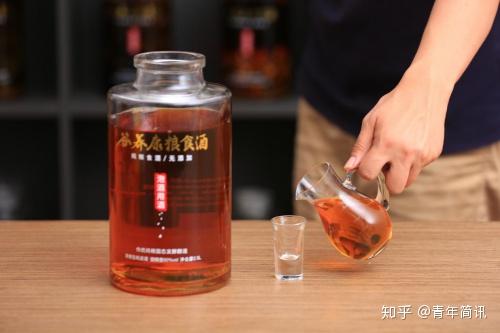 神仙固本酒【药酒配方】牛膝70克,制何首乌60克,枸杞子120克,天冬