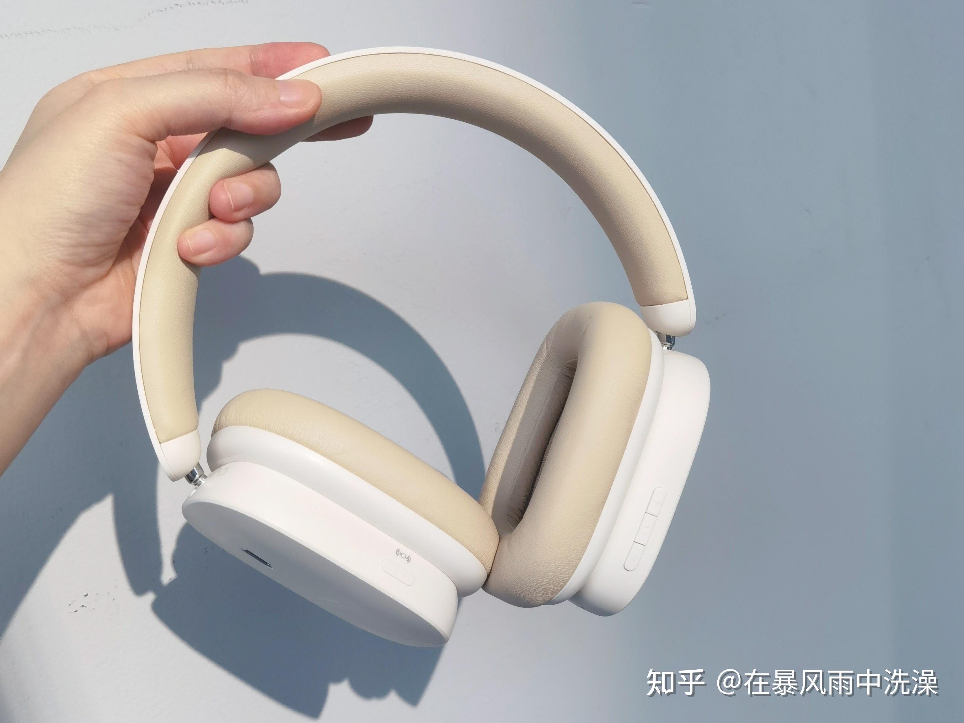 2.性价比头戴式降噪耳机:倍思h1