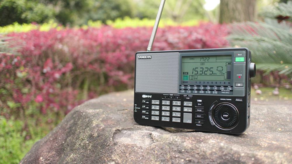 山进ats909x全波段收音机带你聆听世界的声音