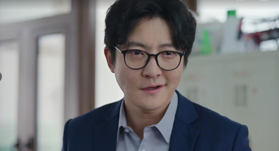 我是余欢水揭露3个细思极恐的职场规则