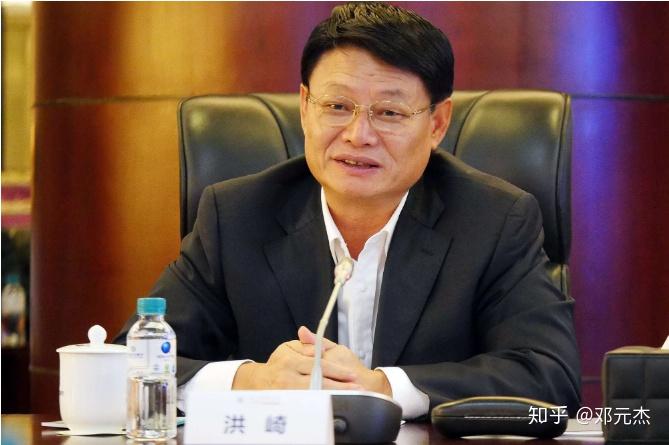 2014年8月18日,民生银行发公告称,公司董事会聘任毛晓峰为行长.