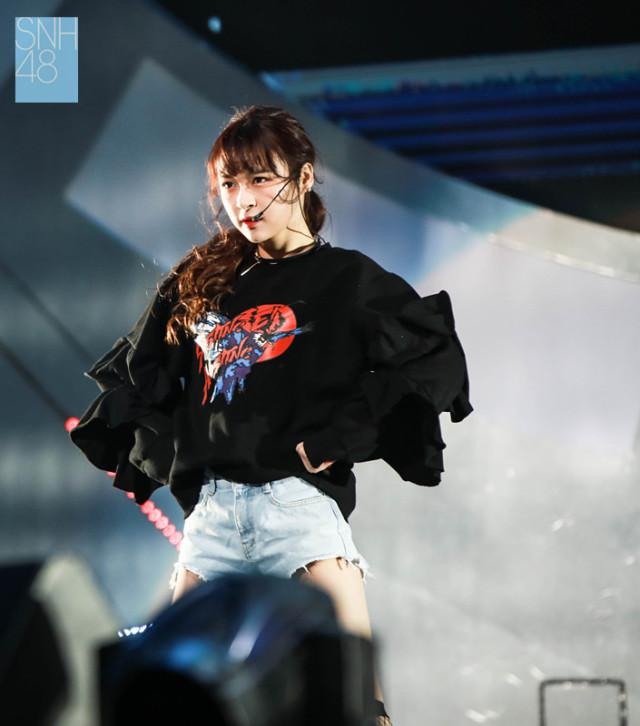 许杨玉琢(eliwa),许佳琪(kiki),陈琳(lynn),张语格(tako),该小分队由