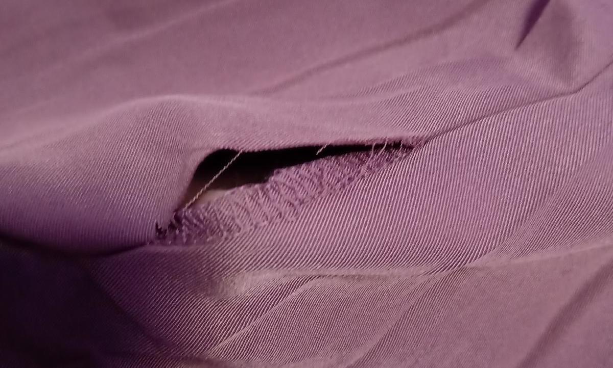 三个小妙招教你修补衣服上的小破洞