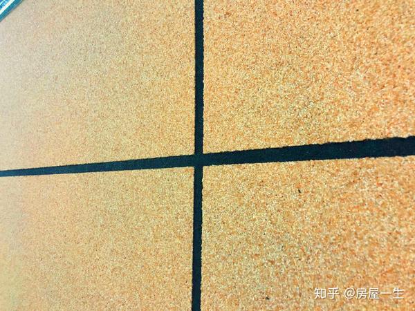 外墙涂料真石漆发黄的原因有哪些