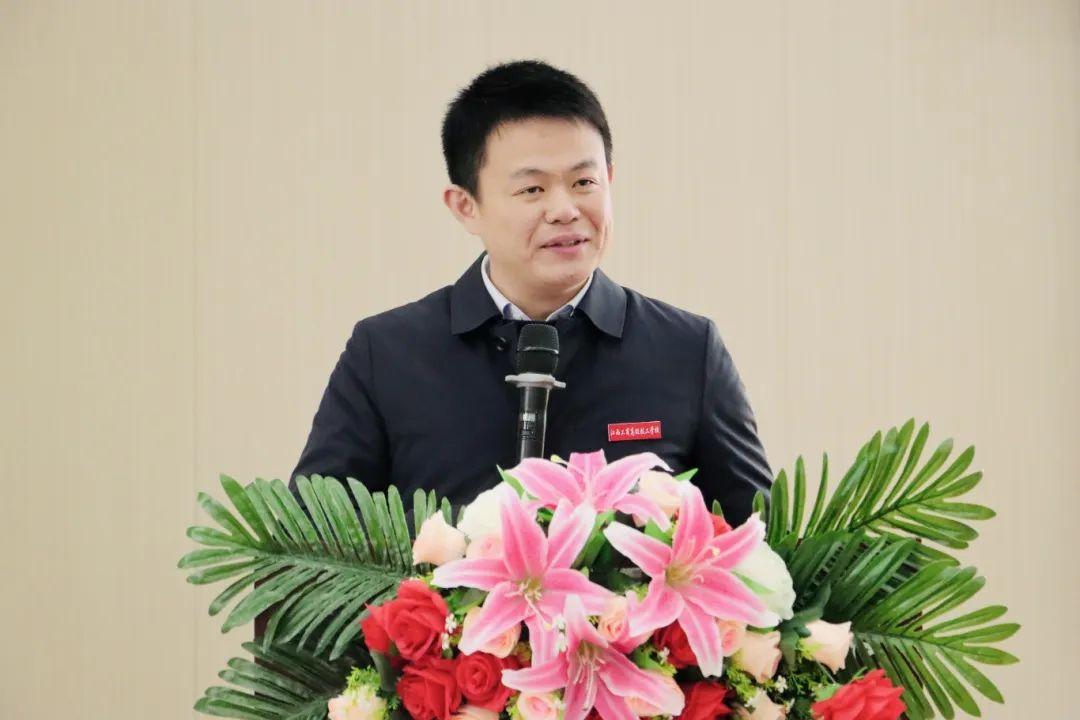 江西工商高级技工学校召开20232024学年第二学期教职工培训班开班典礼