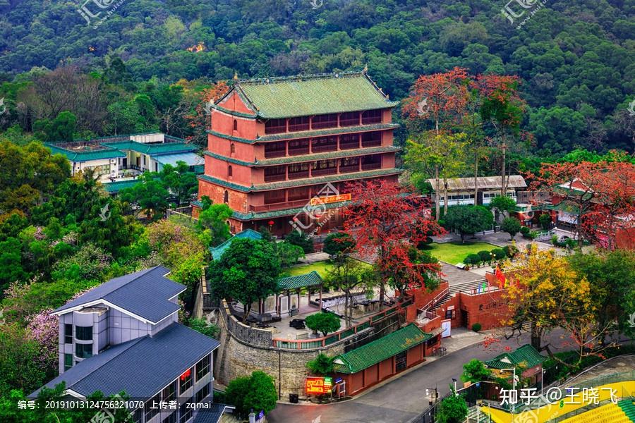 羊城新八景第七景,石室圣心大教堂广州城具有两千多年历史,同时也是