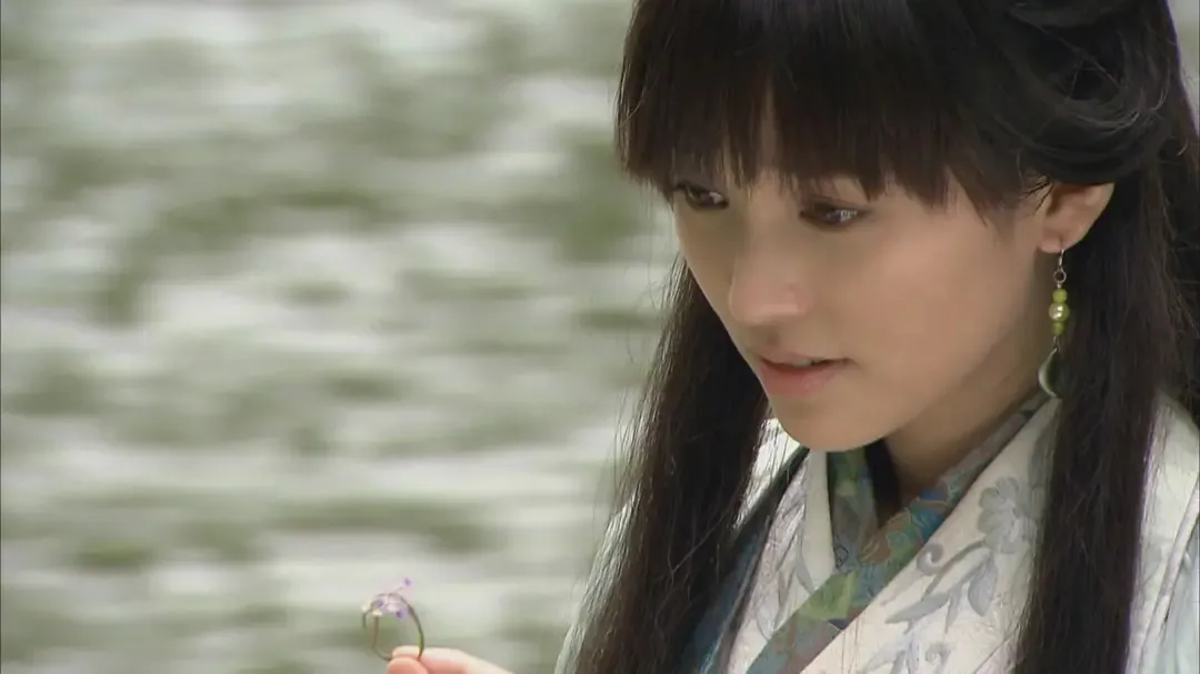 被胡歌求婚与林俊杰传绯闻37岁恋爱脑的她何时能嫁