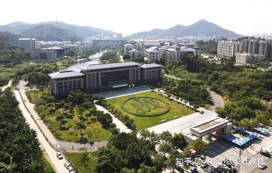 插本中山大學新華學院和東莞理工學院城市學院哪一個較好