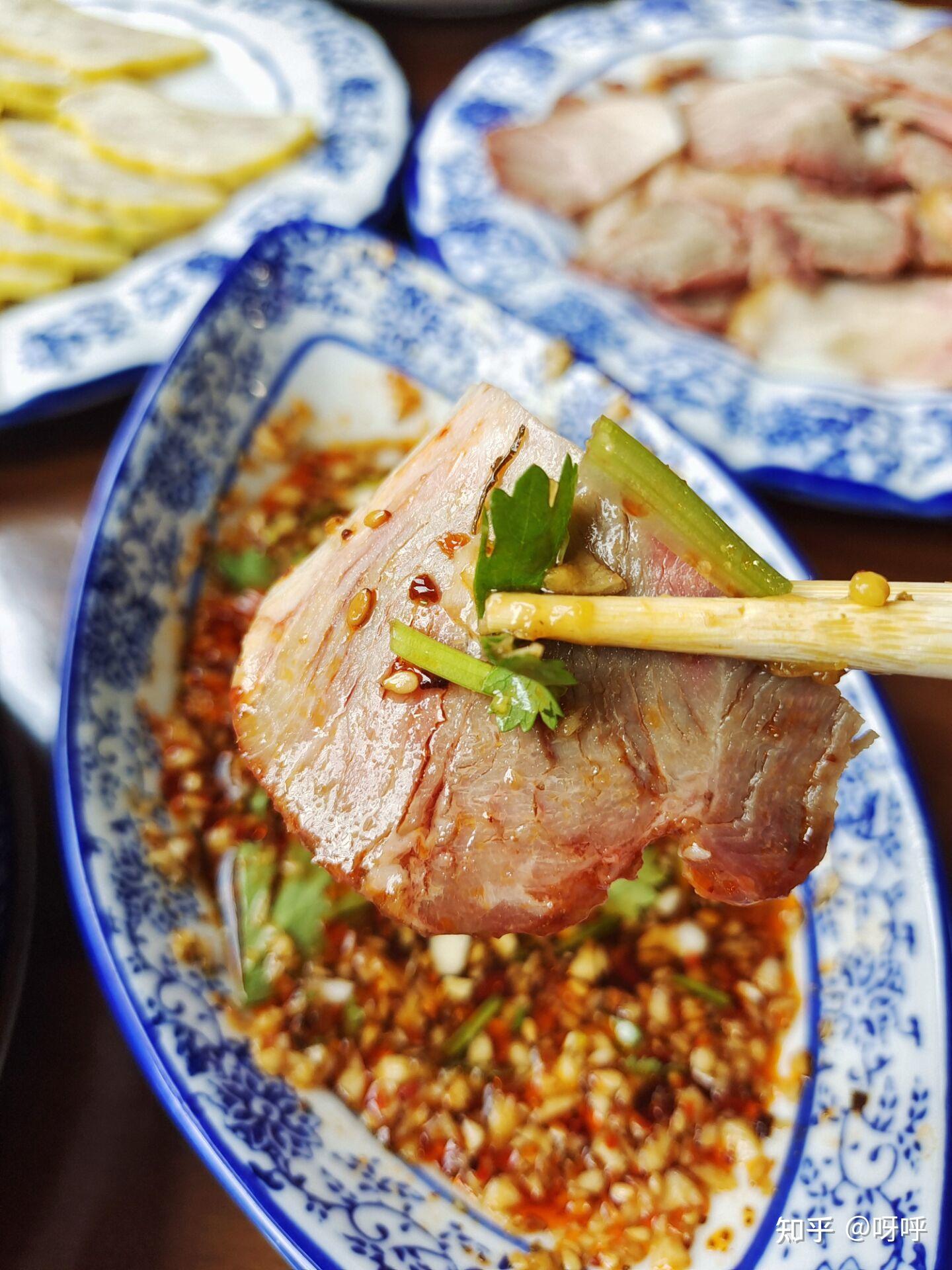 在平遥古城住的两天,都在在景区内吃的饭,主要是想吃到特色一些美食.