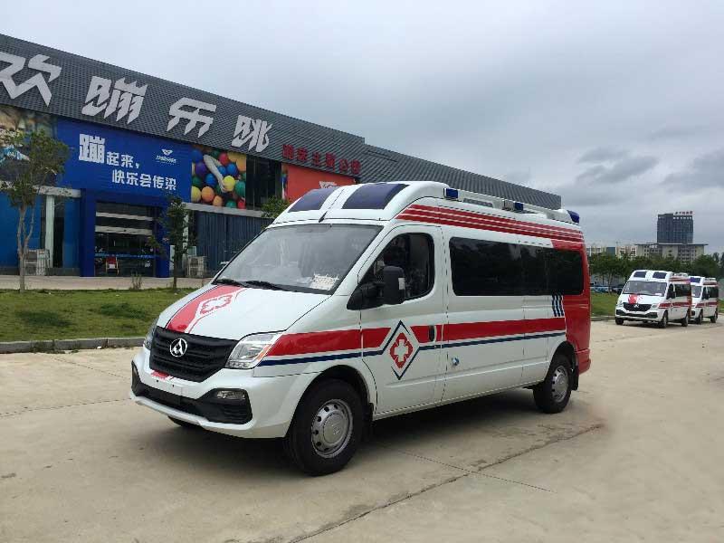 大通v80监护型救护车