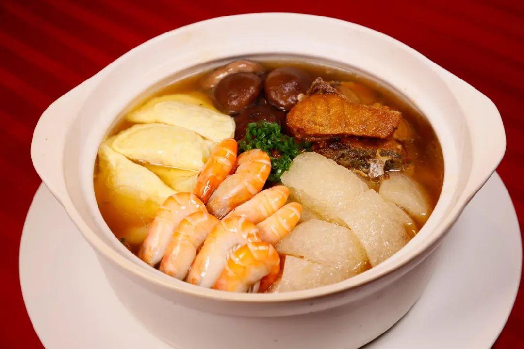 上海新锦江大酒店2024年夜饭火热预订中菜单足够扎台型团圆饭吃遍山珍