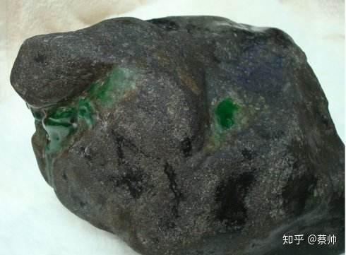 玩翡翠赌石必须掌握的技巧与知识, 赌石皮壳辨析(都是干货) - 知乎