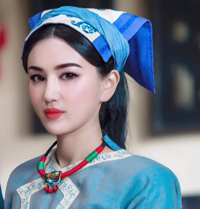 据了解,《铜鼓密码》故事背景发生在云贵高原一带,此剧得到了贵州省