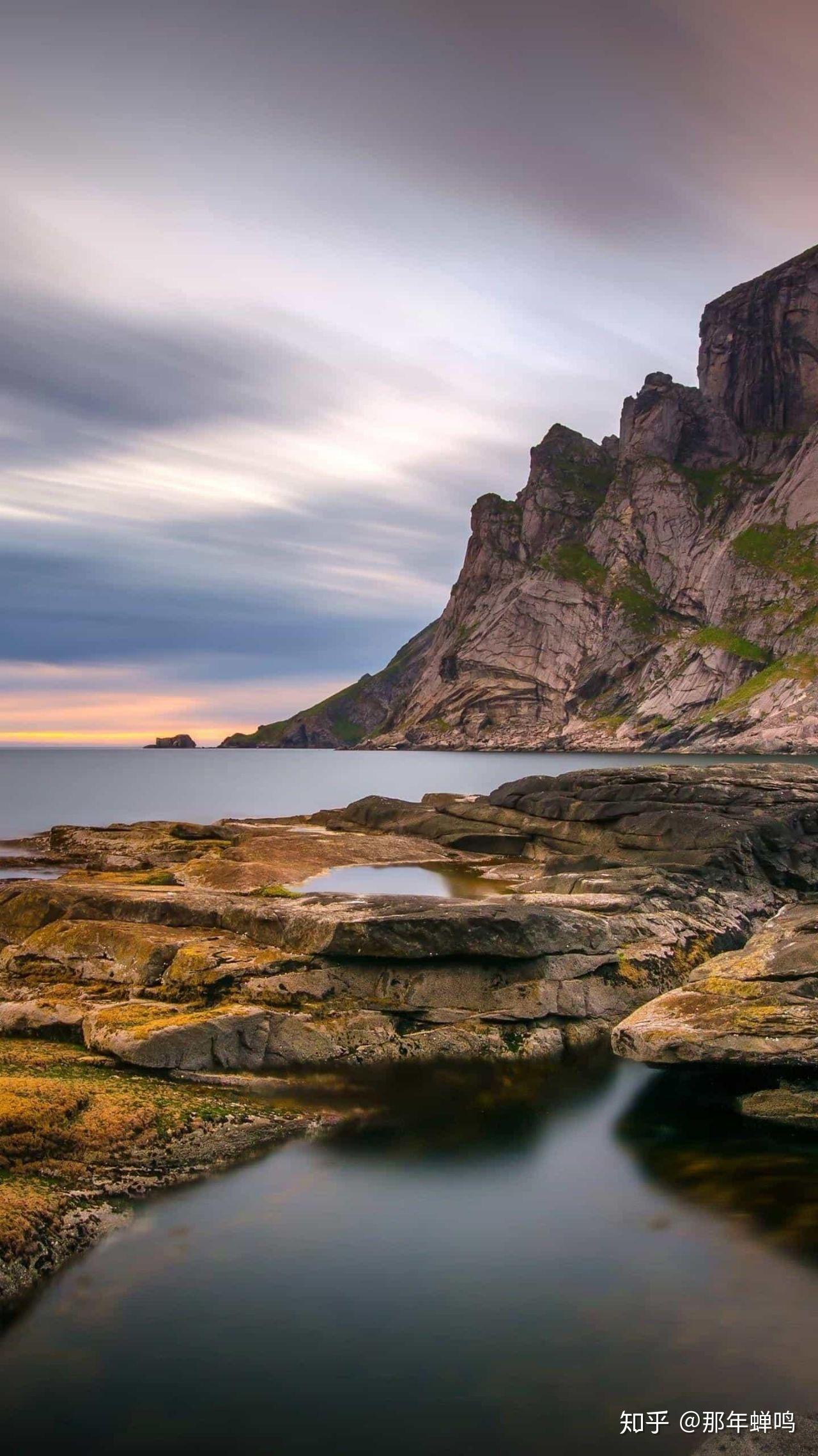 你的心若没有焦渴,那颗心将只是贫瘠的空岸和枯海,既无歌声,亦无潮汐.