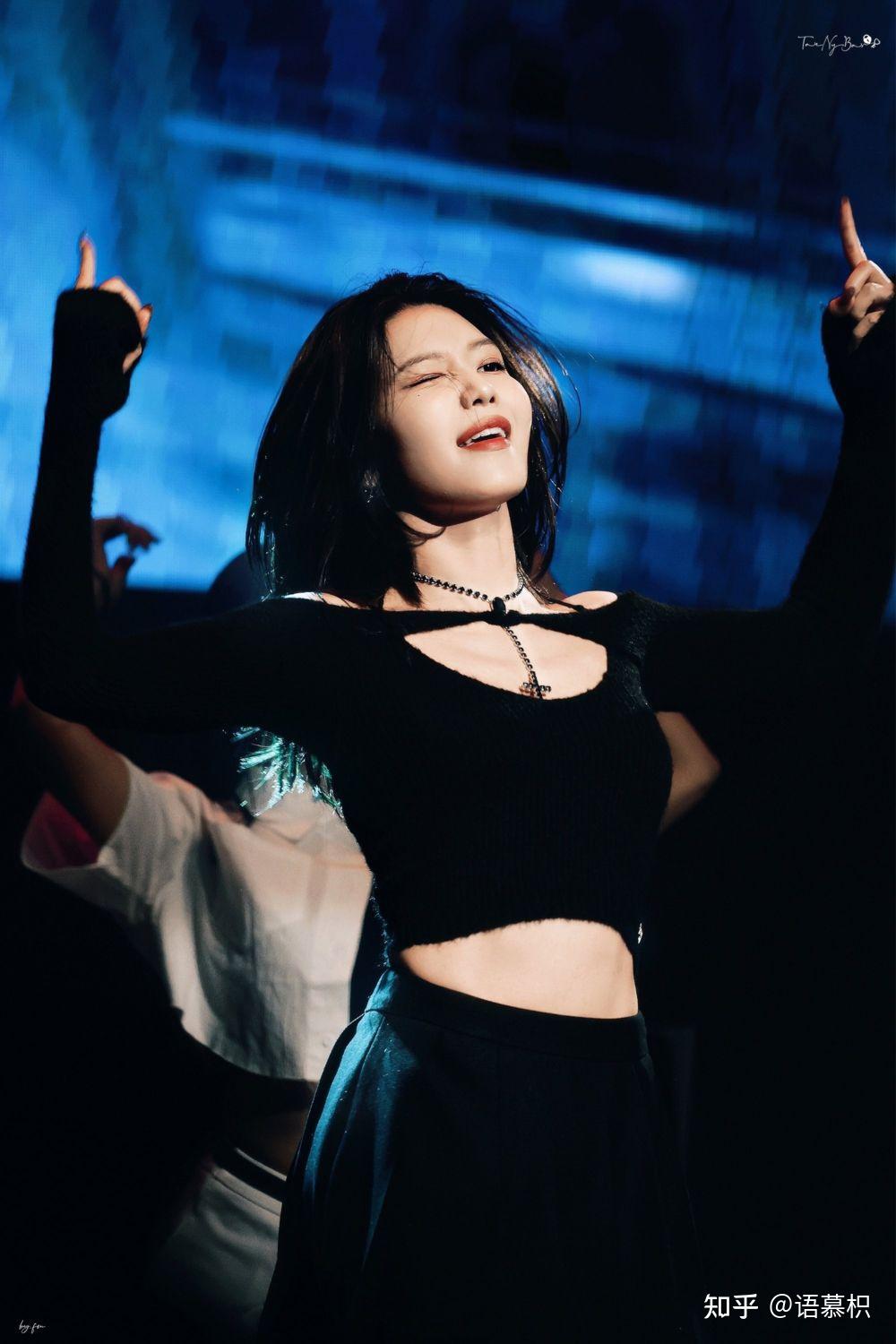 崔秀英日前(9/9)在首尔举行「sooyoung asia fan