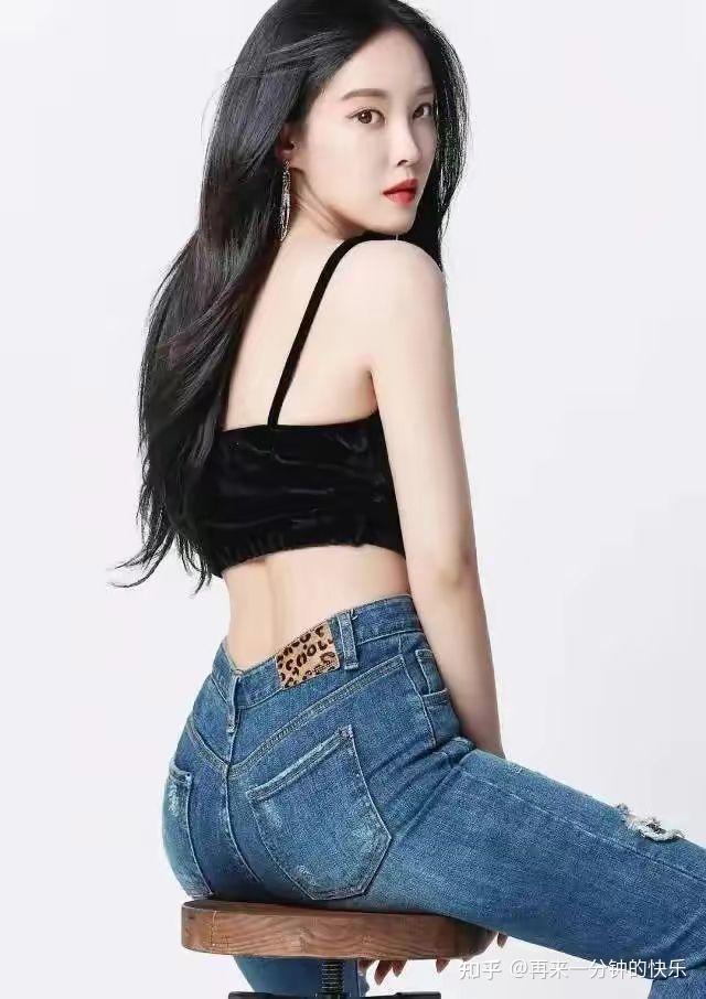 韩国女团的颜值担当朴孝敏,33岁的她仍然那么美