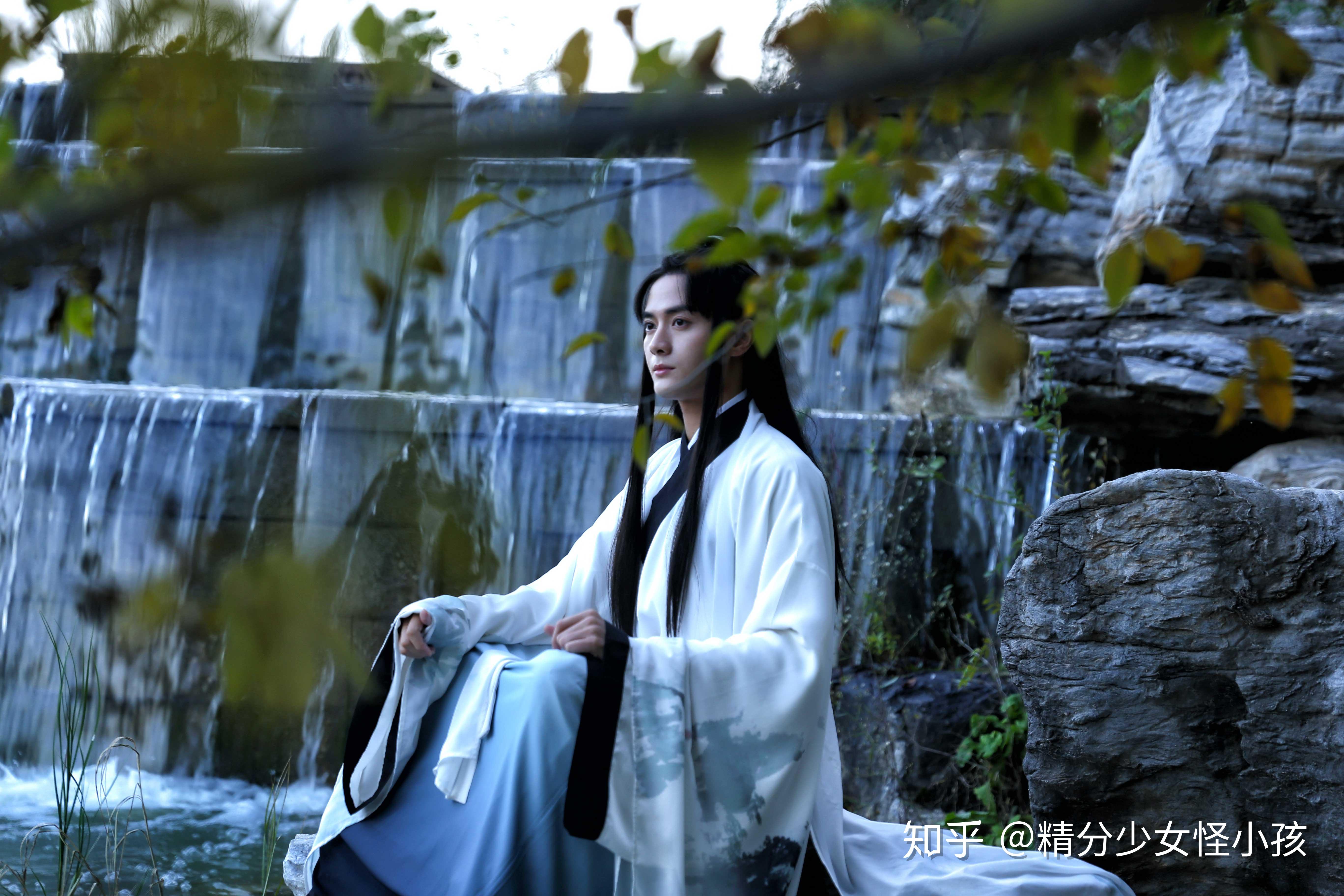 陈冠峄矫昊左洋大片曝光古风少年惊艳亮相