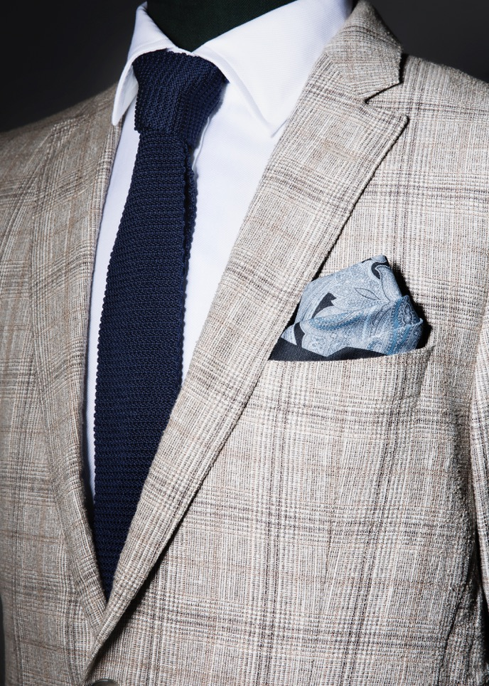 【西装杂谈三十六】如何保养你的口袋方巾? - 知乎