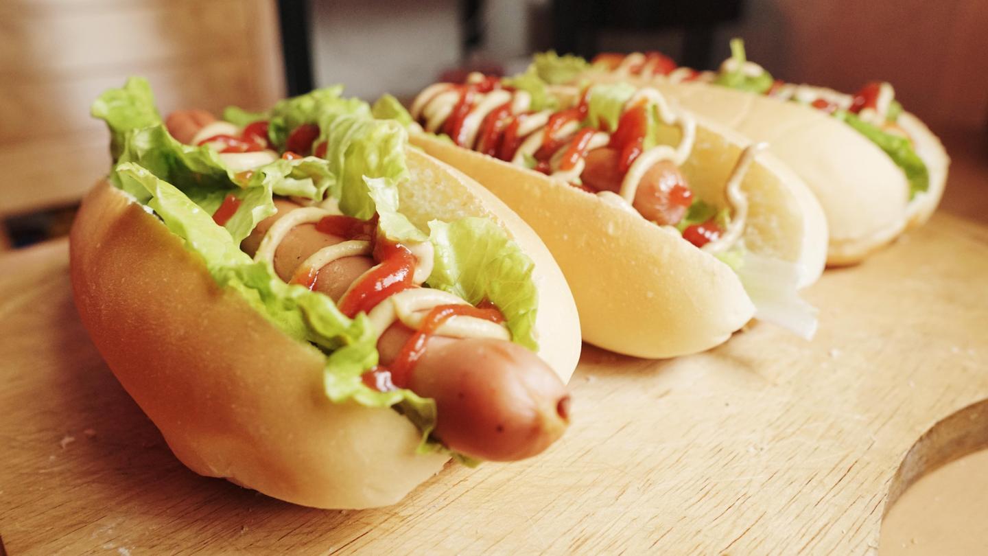 做完这款热狗,我觉得可以向王思聪提亲了