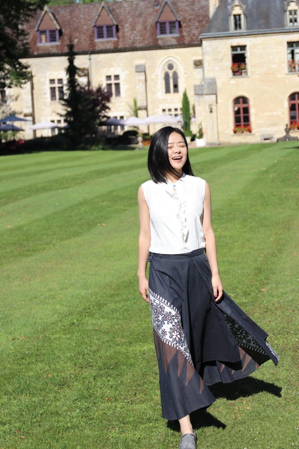 陈辰笑对人生把每一天过得都像是在恋爱