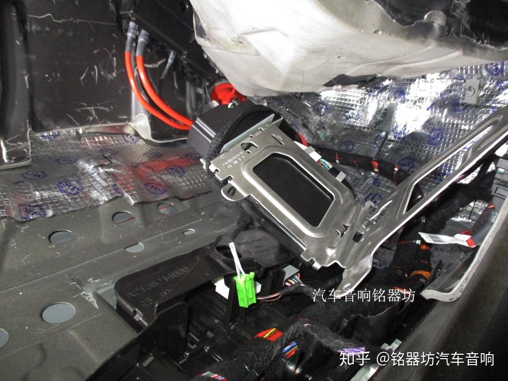 体面深圳奔驰e300l升级丹麦丹拿342三分频hifi音响