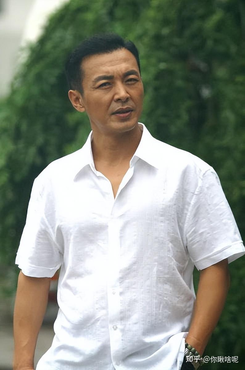 “军旅一哥”王强：离婚协议签完准备走人，儿子一行歪扭字，让他当场破防 - 知乎