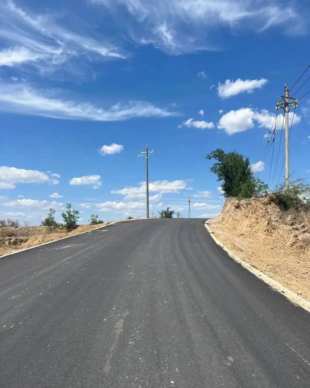 山西河曲一在建公路偷工减料监管部门装聋作哑