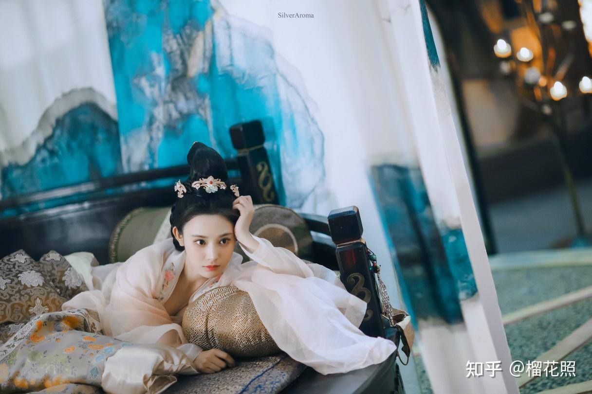 《山河枕》:楚瑜甘心留在卫家,是躲避顾楚生,还是爱上了卫珺 - 知乎