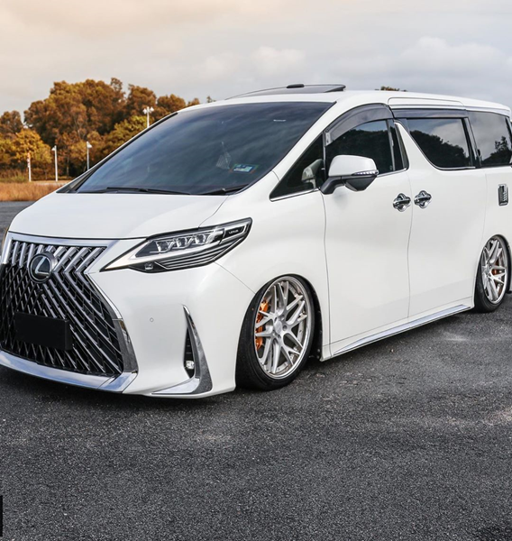 mpv中的劳斯莱斯雷克萨斯lm改装案例