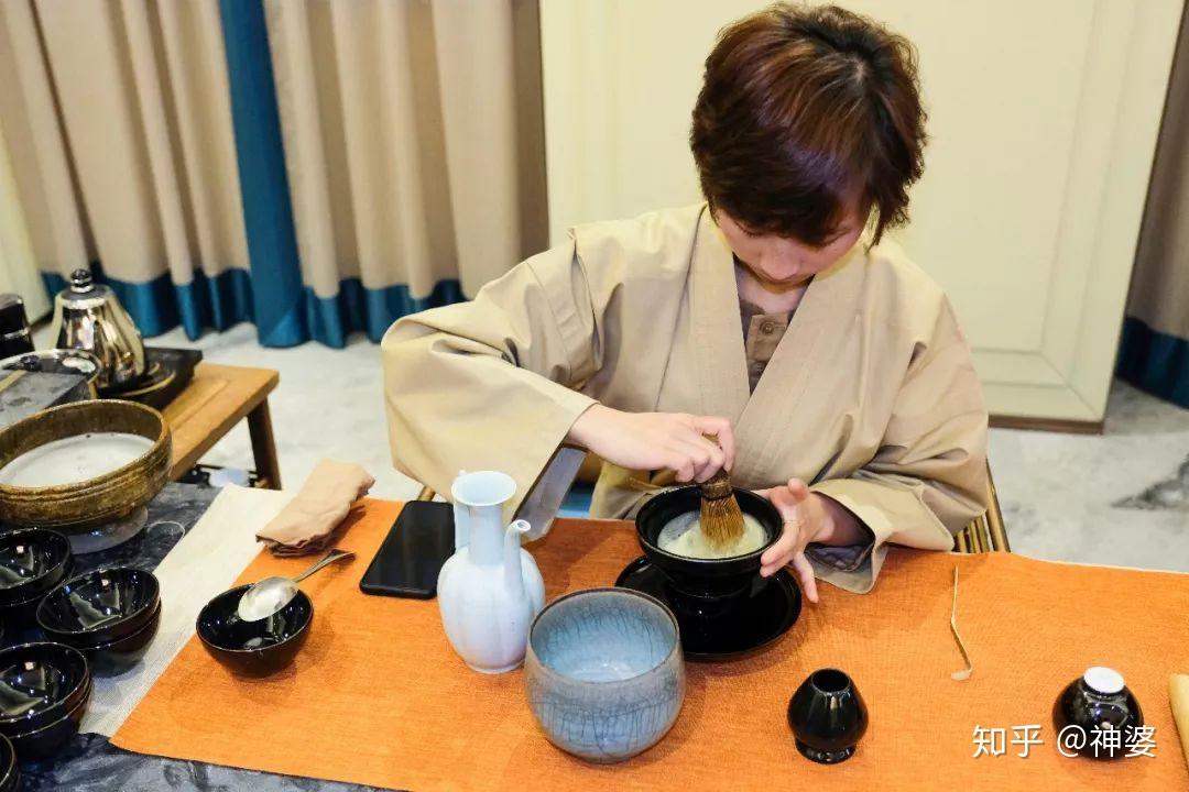 宋朝人闲得慌吃的用的闻的讲究到牙缝里