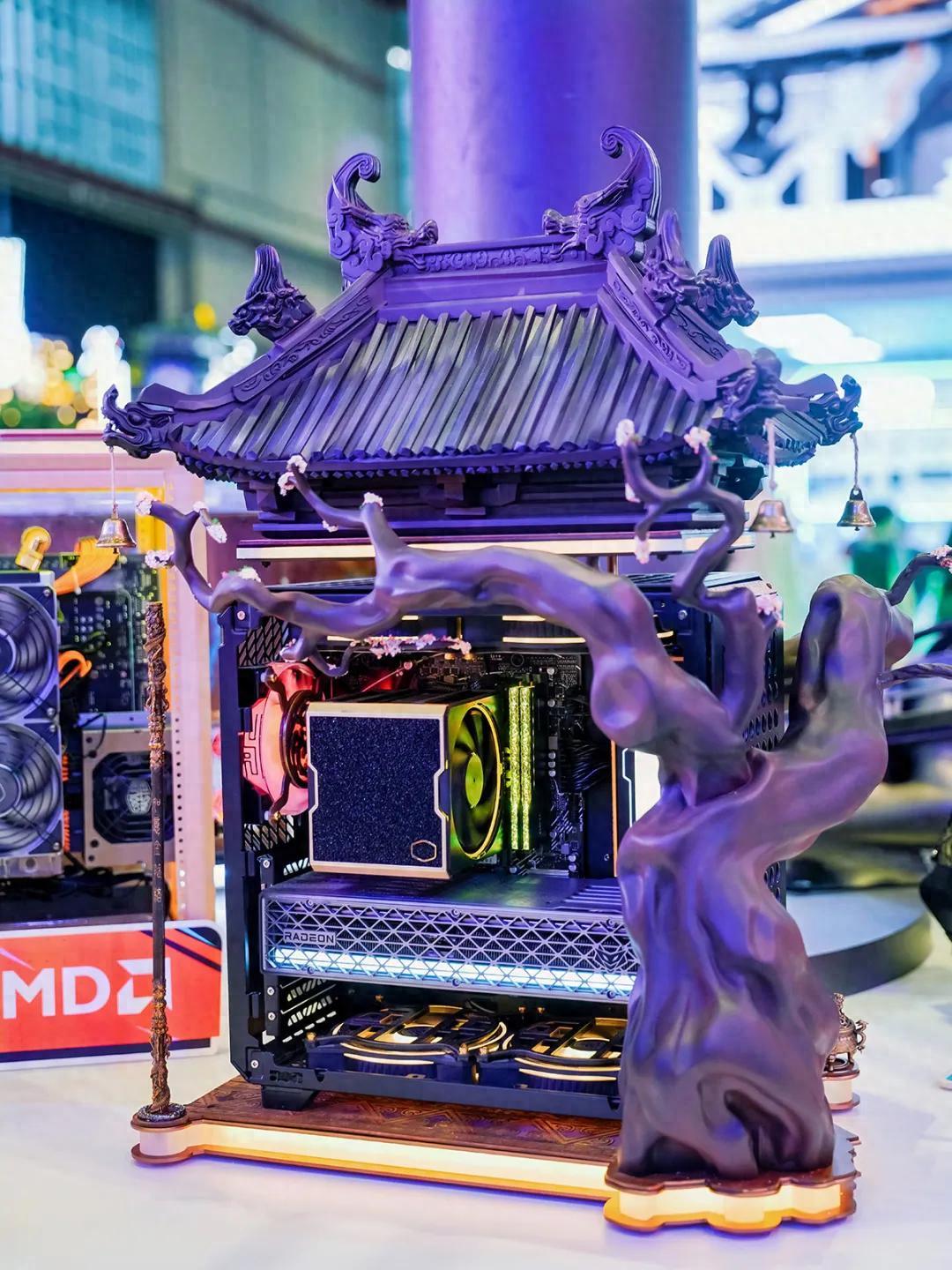 BilibiliWorld2026 GeIL金邦携手FUXK打造多款超炫MOD电脑主机