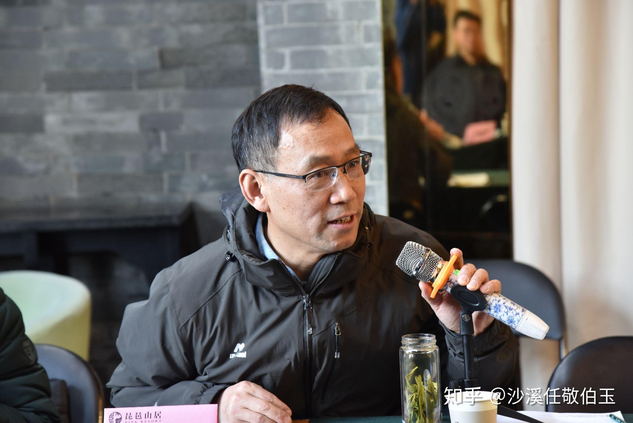 哲学与文化研究所胡发贵研究员:道德是人类创制的从精神上维护,提升人