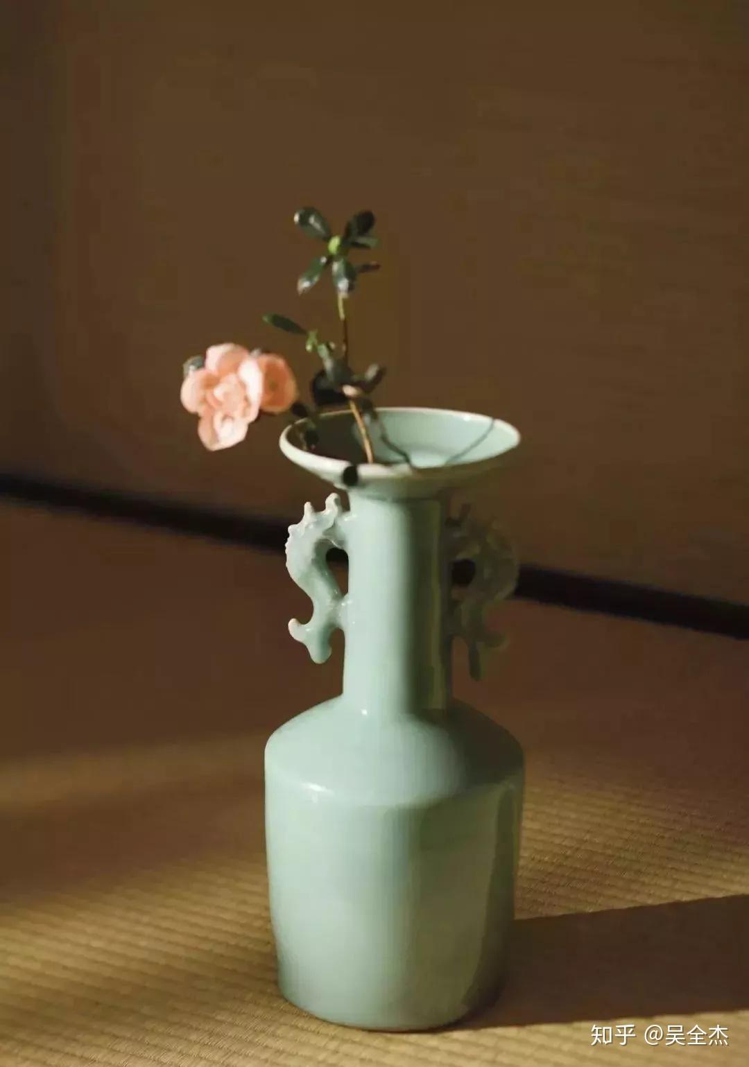 中国　古美術•宋時代龍泉窯葵花口器瓷器 中国 古美術•宋時代龍泉窯葵花口器瓷器 - メルカリ