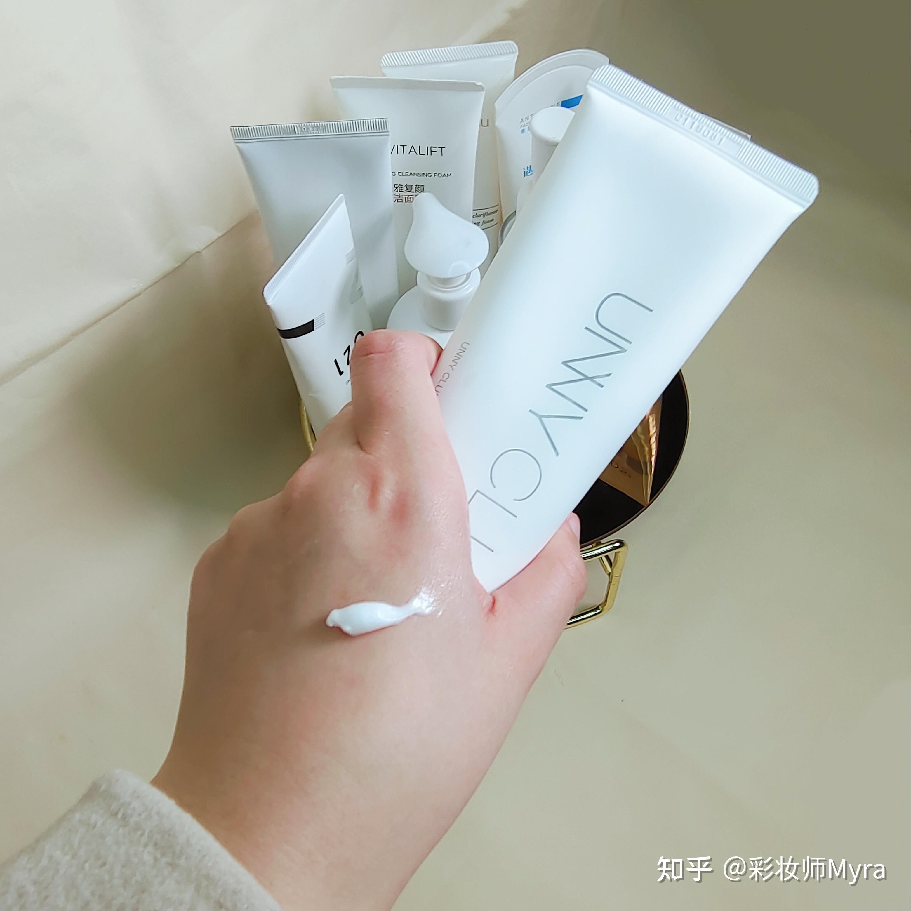 10款网红洗面奶大曝光 | c*b大皂基,香*儿巨刺激,烧钱又废脸!