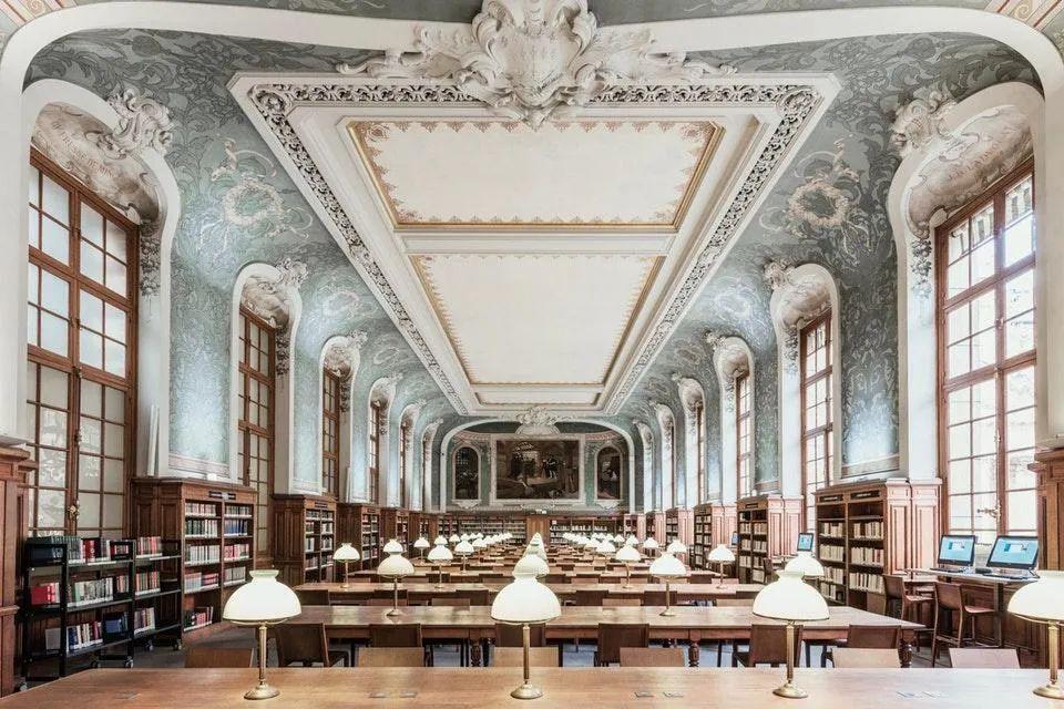 地址:58 rue de richelieu, 75002 paris索邦大学的图书馆实在可以算