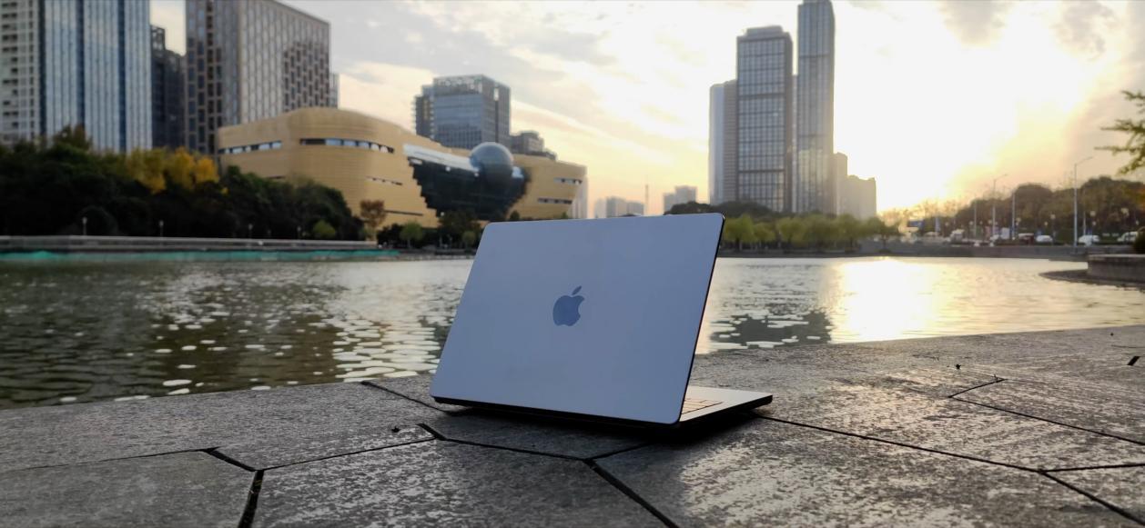 苹果笔记本再次封神macbook14体验与简评