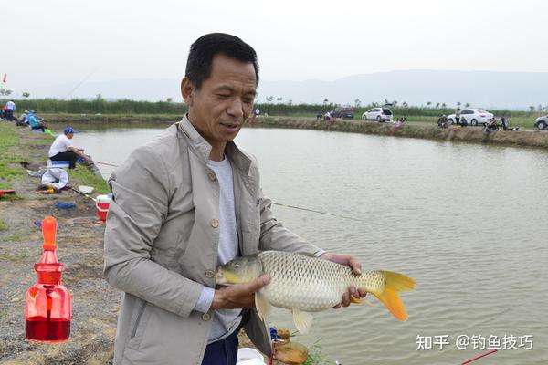  Proaovao 釣魚誘餌頂水鱸魚誘餌多關節滑鼠游泳誘餌硬人造